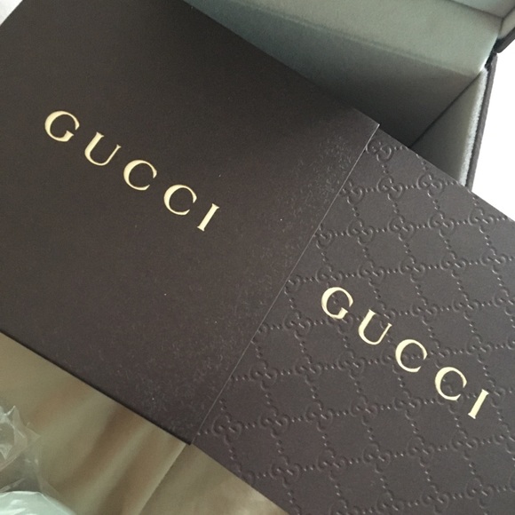 Woman Gucci watch